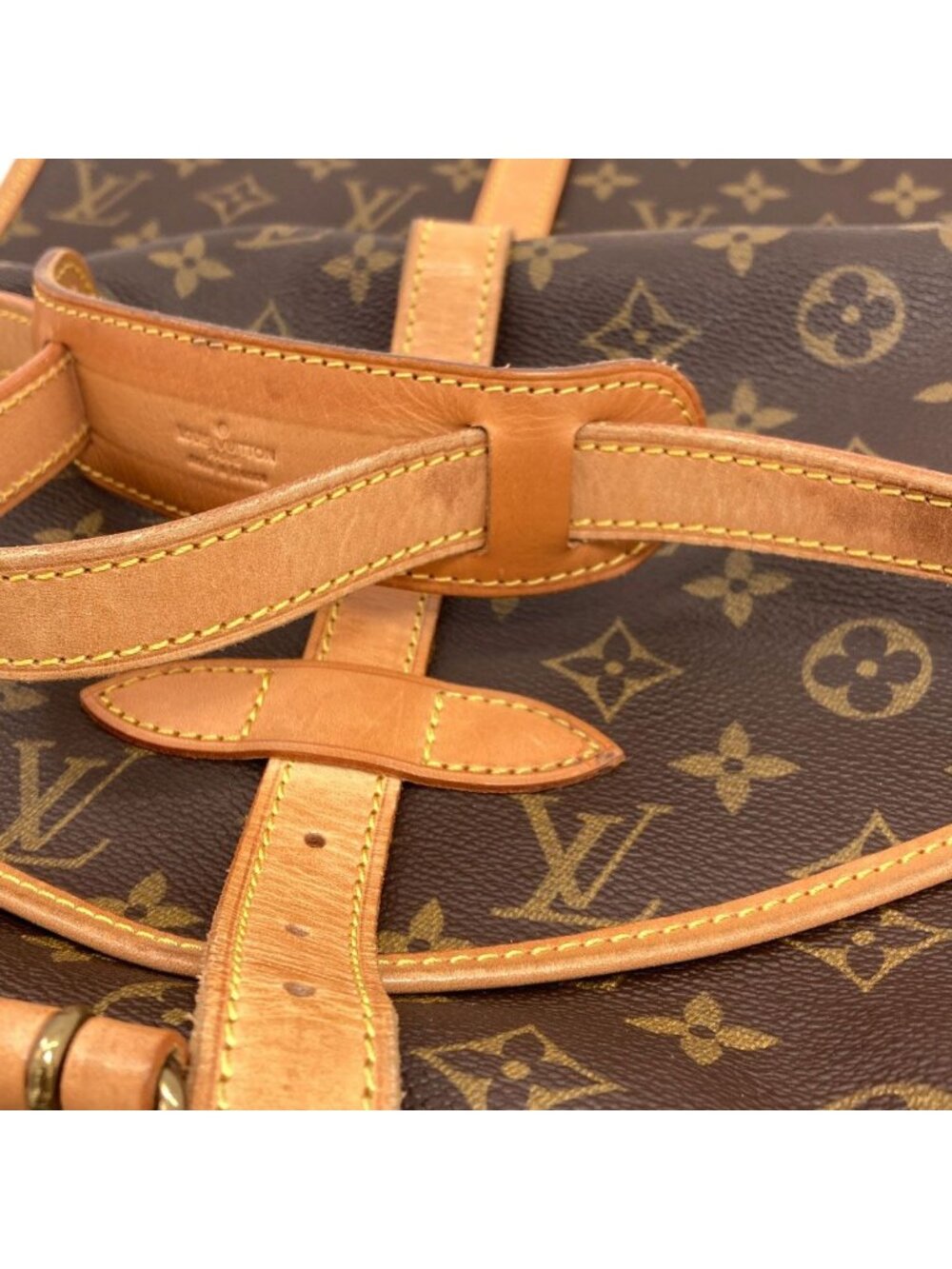 Louis Vuitton Saumur 30 Shoulder Bag Monogram Canvas - Picture 15 of 15